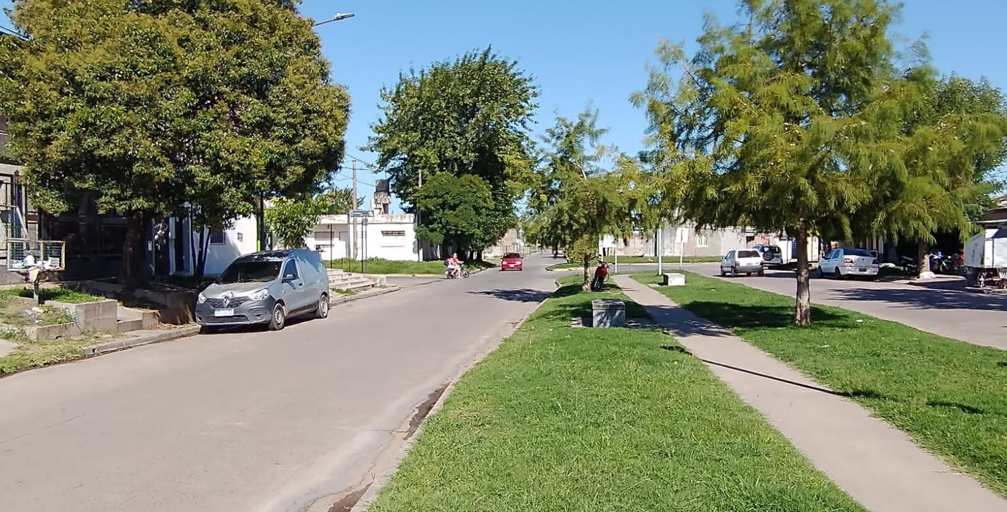 Robo y vuelco de taxi en Junín: arrestaron a dos menores