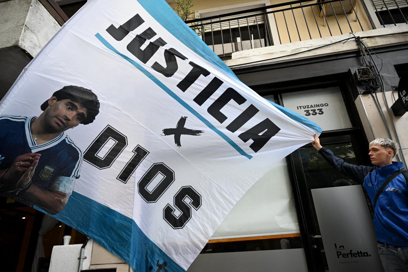 El juicio por la muerte de Maradona: ¿negligencia inevitable o crimen planeado?