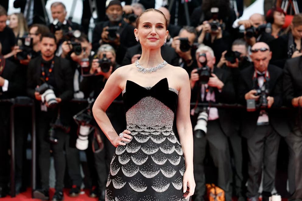 Natalie Portman Explica su Mudanza a Francia para Educar a sus Hijos