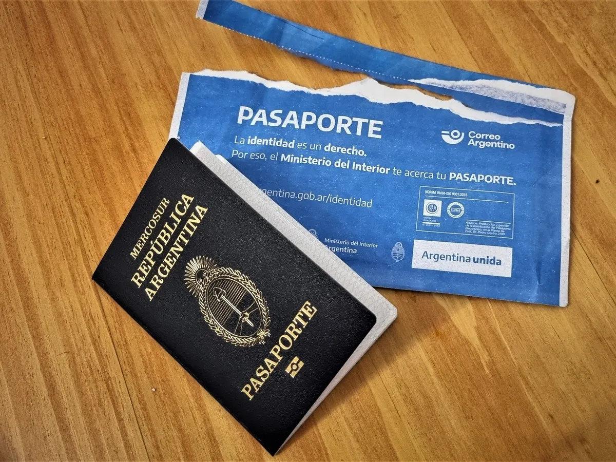 Determinan la tasa para autorizar viajes internacionales de menores