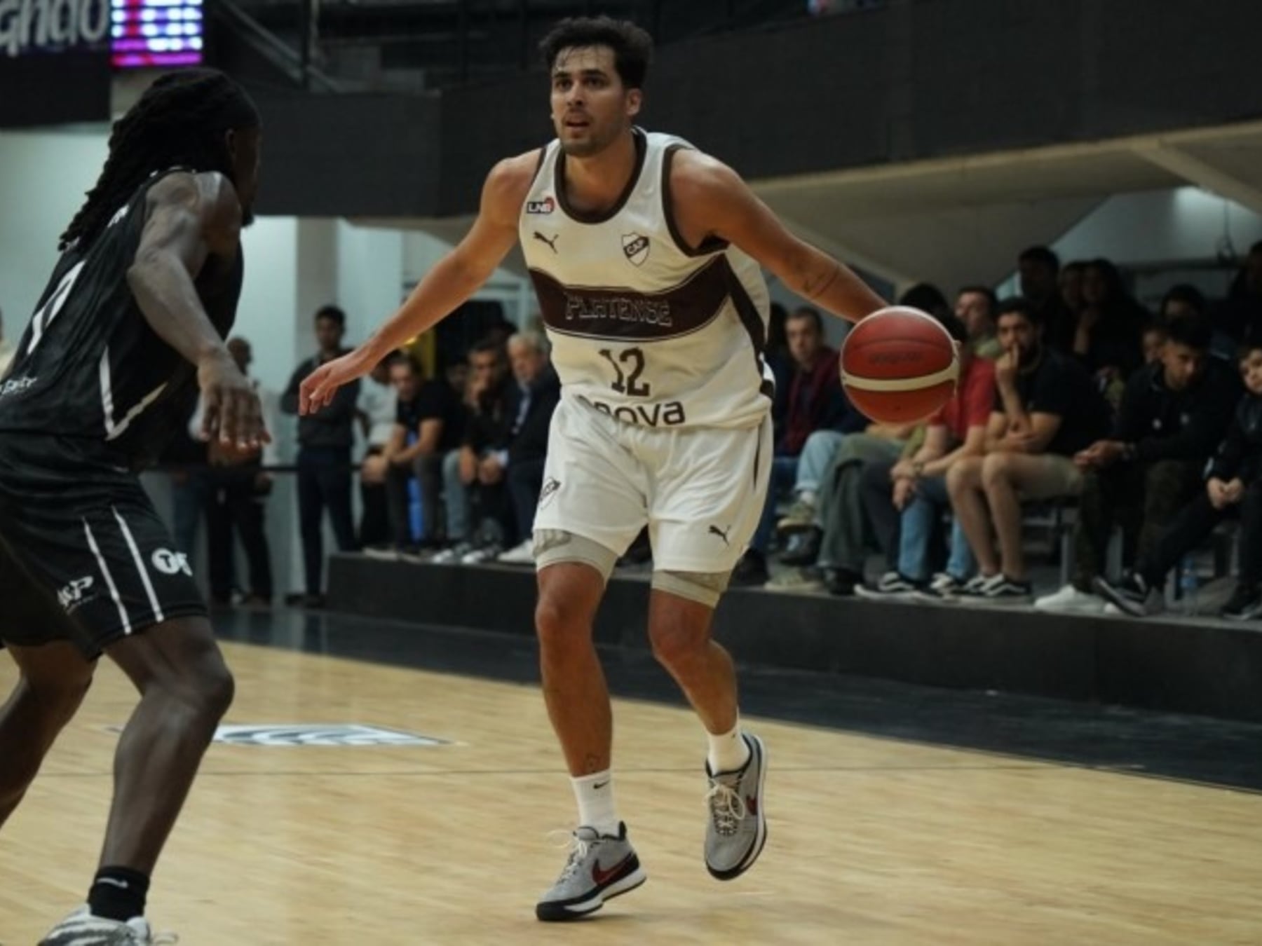 Platense cosechó a domicilio y arrancó la Liga con una sonrisa de la vendimia santiagueña