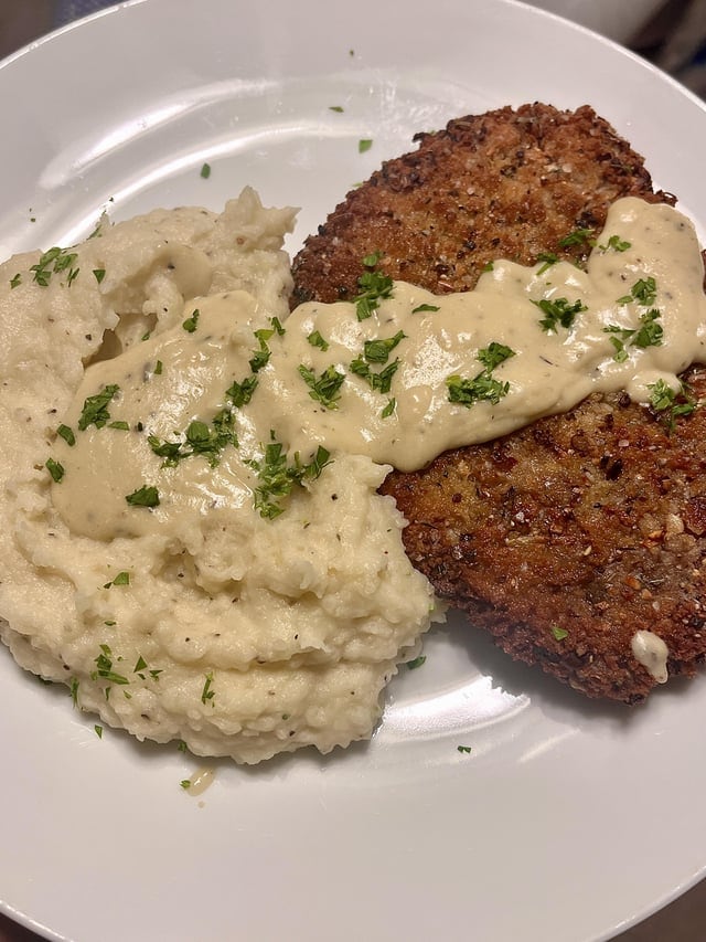 El debut que terminó en despedida: Pachu Peña se fue de MasterChef Celebrity 2026 con una milanesa cruda y un film pegado a la carne