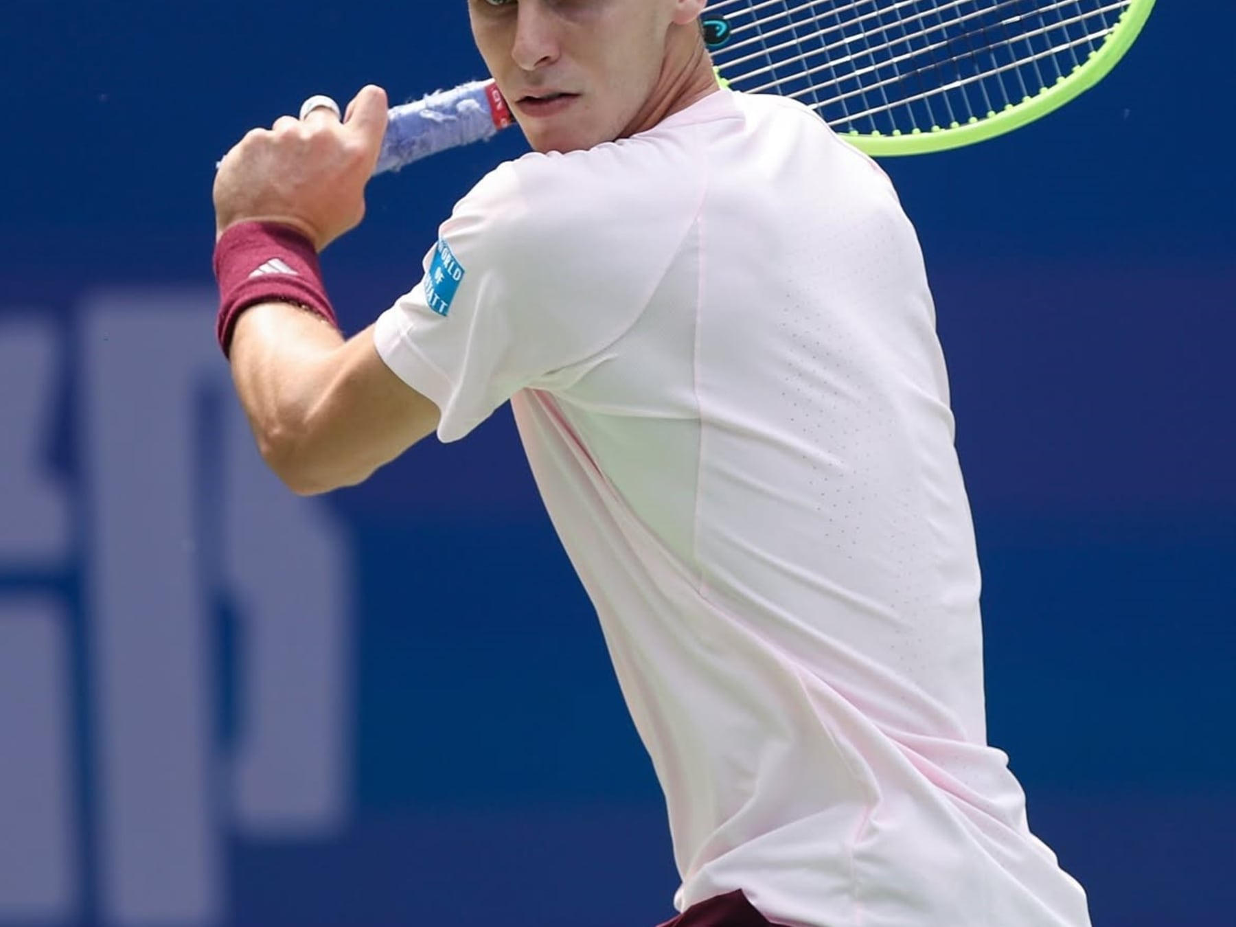 Cerúndolo se prueba el traje grande: le toca el número 3 del mundo en Shanghai