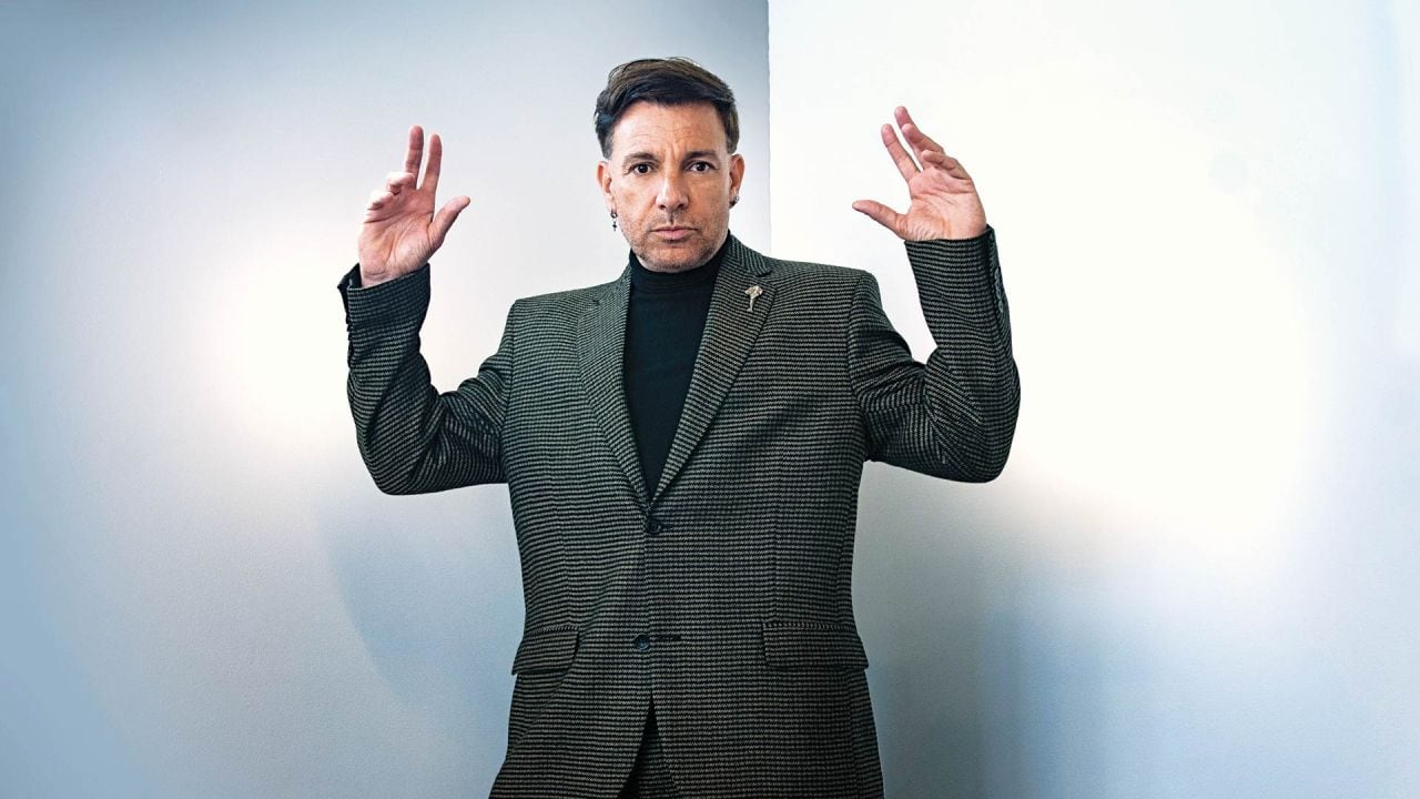 Martín Bossi encarna seis personajes en una serie que Disney+ filmó hace cuatro años y recién ahora suma a su catálogo