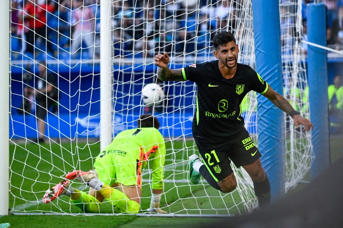 El Atleti volvió a cosechar a tiempo y se prende arriba en La Liga