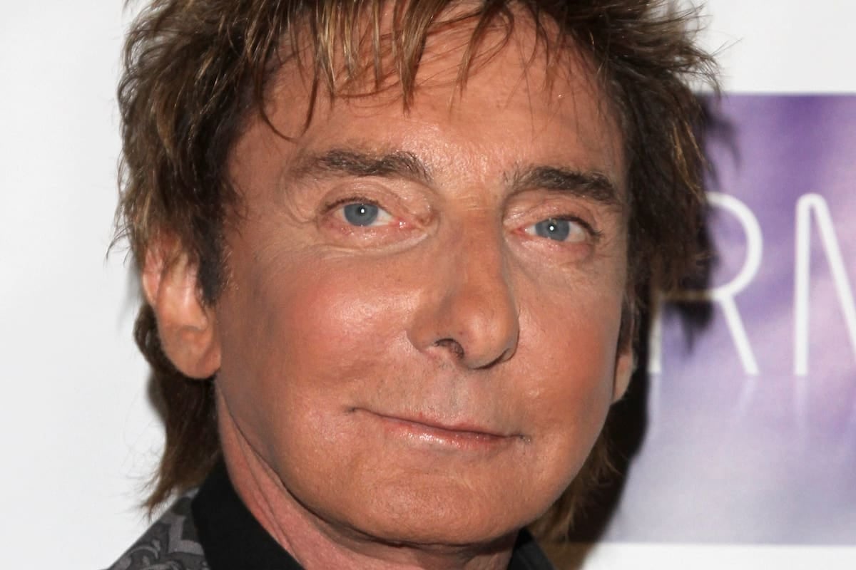 Barry Manilow dejó un escenario vacío en Las Vegas y reabre el debate sobre su salud