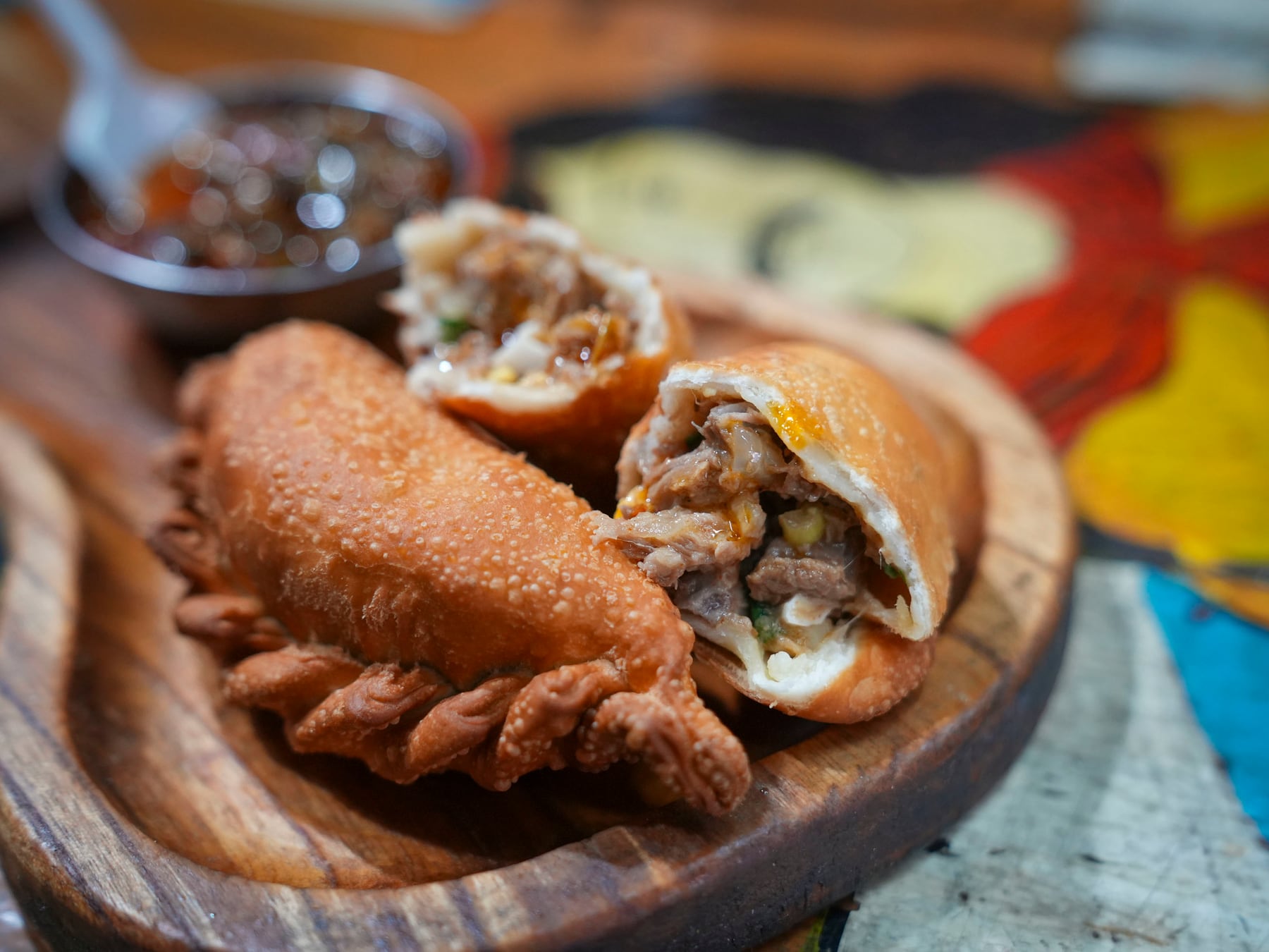 Empanadas del norte en el centro porteño: cinco locales que sostienen recetas de origen
