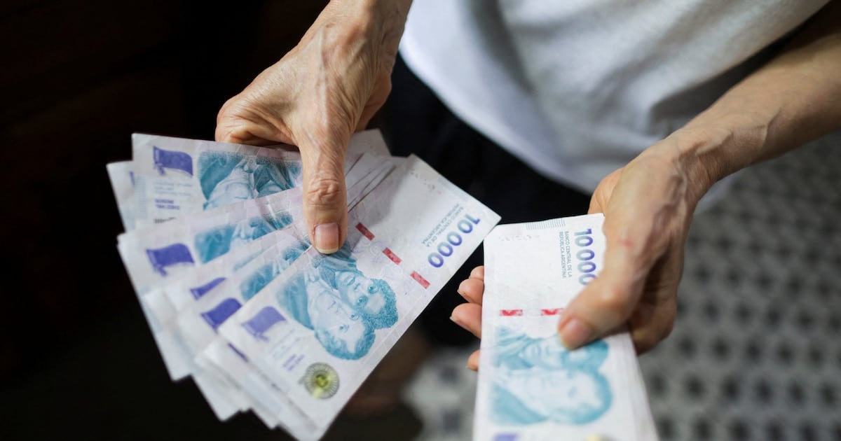 Casi uno de cada cinco jóvenes endeudados mantiene una línea en mora con una billetera virtual y duplica la proporción de atraso con bancos