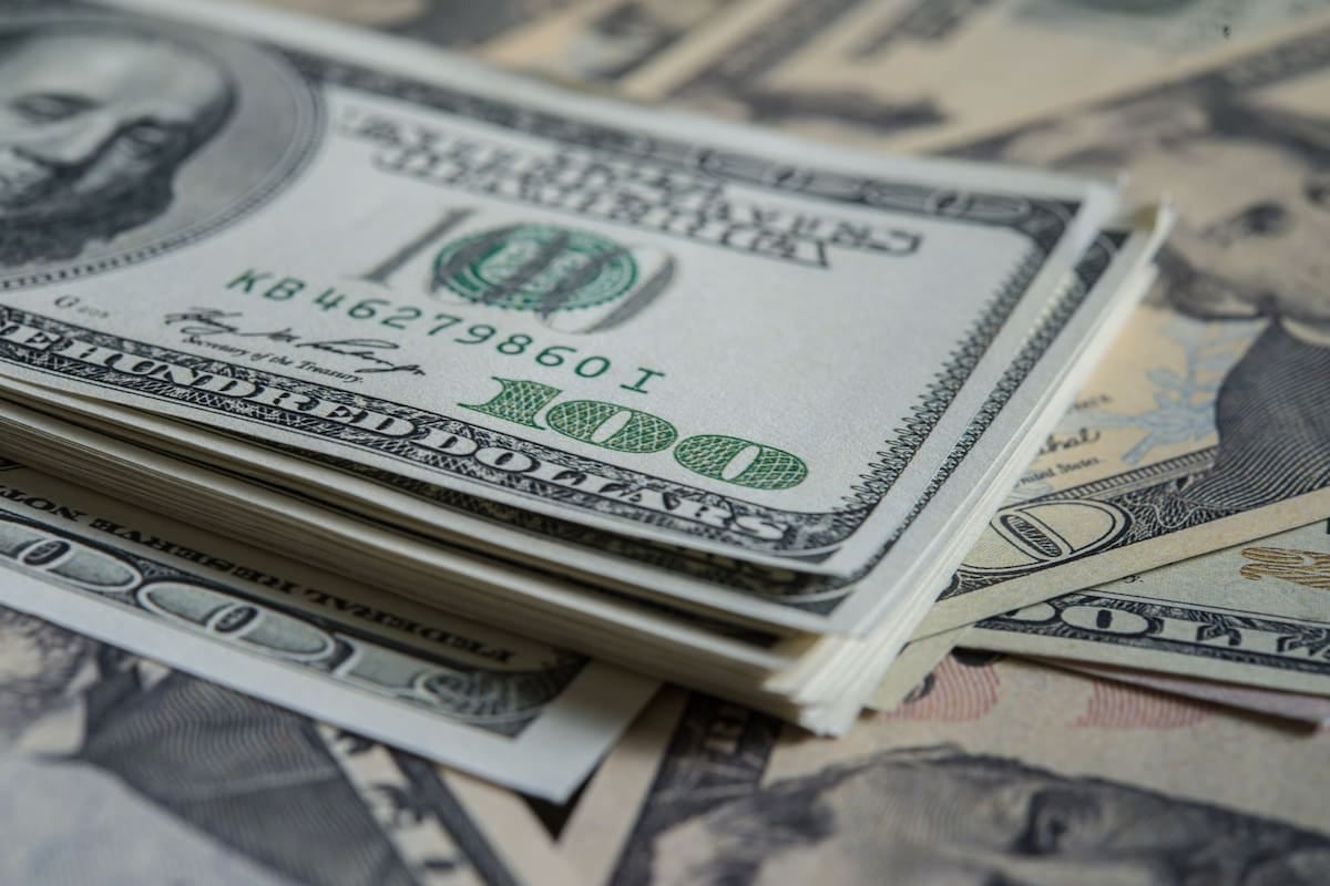 El techo cambiario de noviembre se recalcula a partir de la inflación de septiembre y se ubica en torno a los 1.989 pesos por dólar oficial