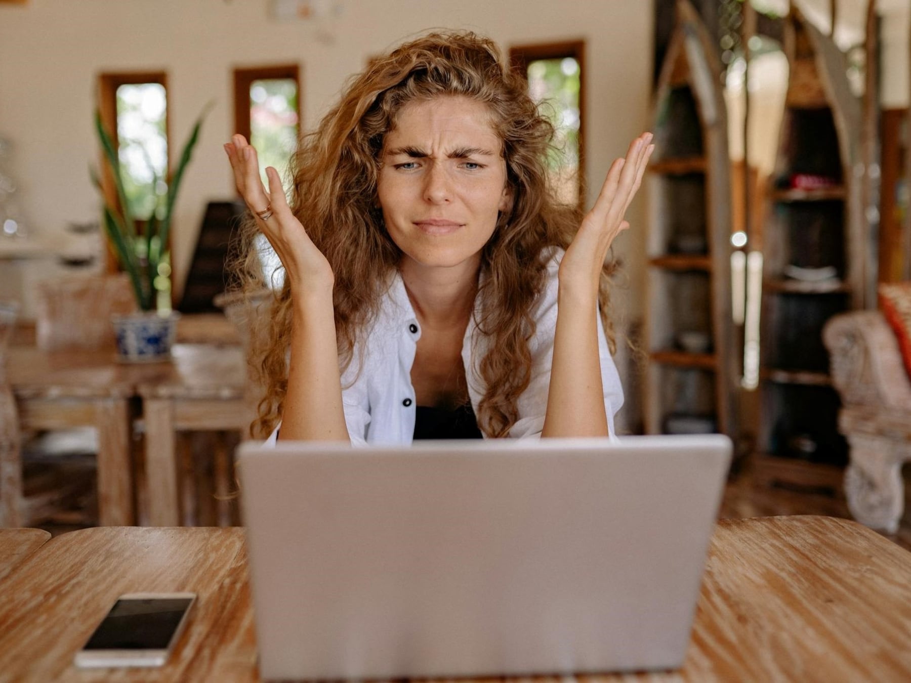 El cortisol no es el villano que pintan en TikTok: qué dice la endocrinología y qué lugar sigue dejando la evidencia