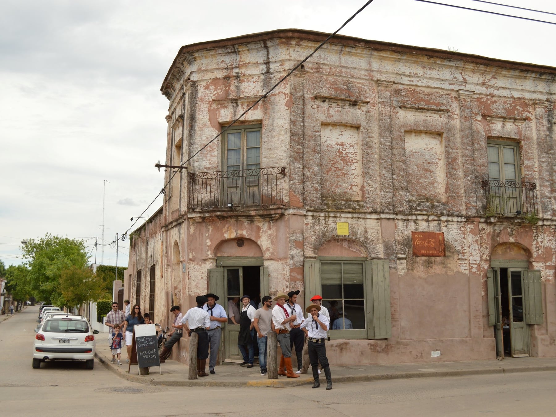 San Antonio de Areco, más allá de la pulpería: el circuito de talleres que redefine al pueblo gaucho