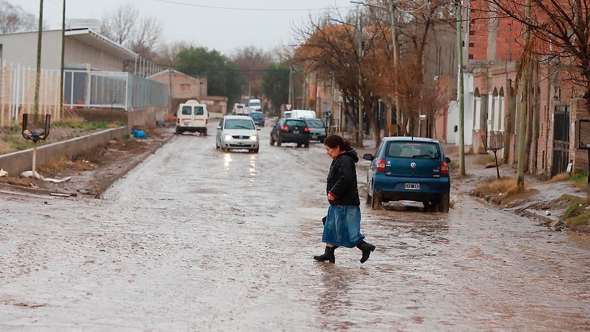 Neuquén se prepara para lo que pueda llover en un rato: claves para que la tormenta no te agarre sin un plan
