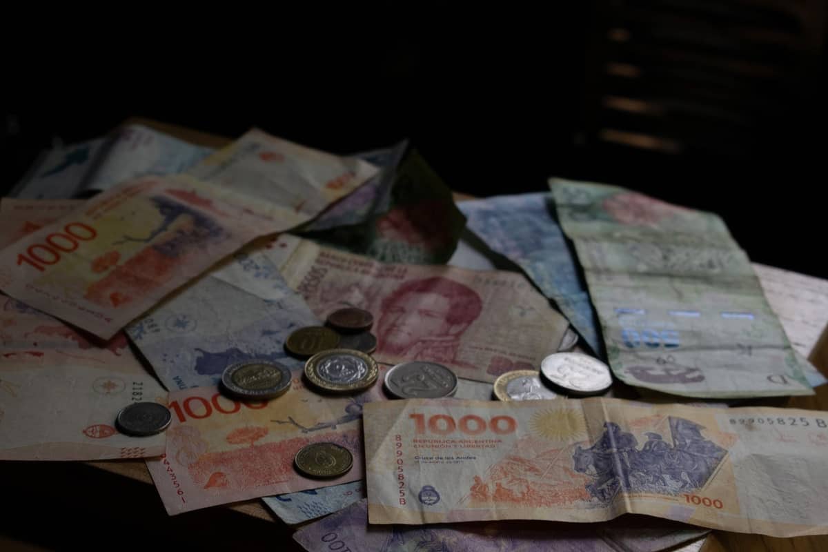 Dólar estable en $1540, blue a $1560 y una inflación del 1,9% que vuelve a pegar en servicios y educación