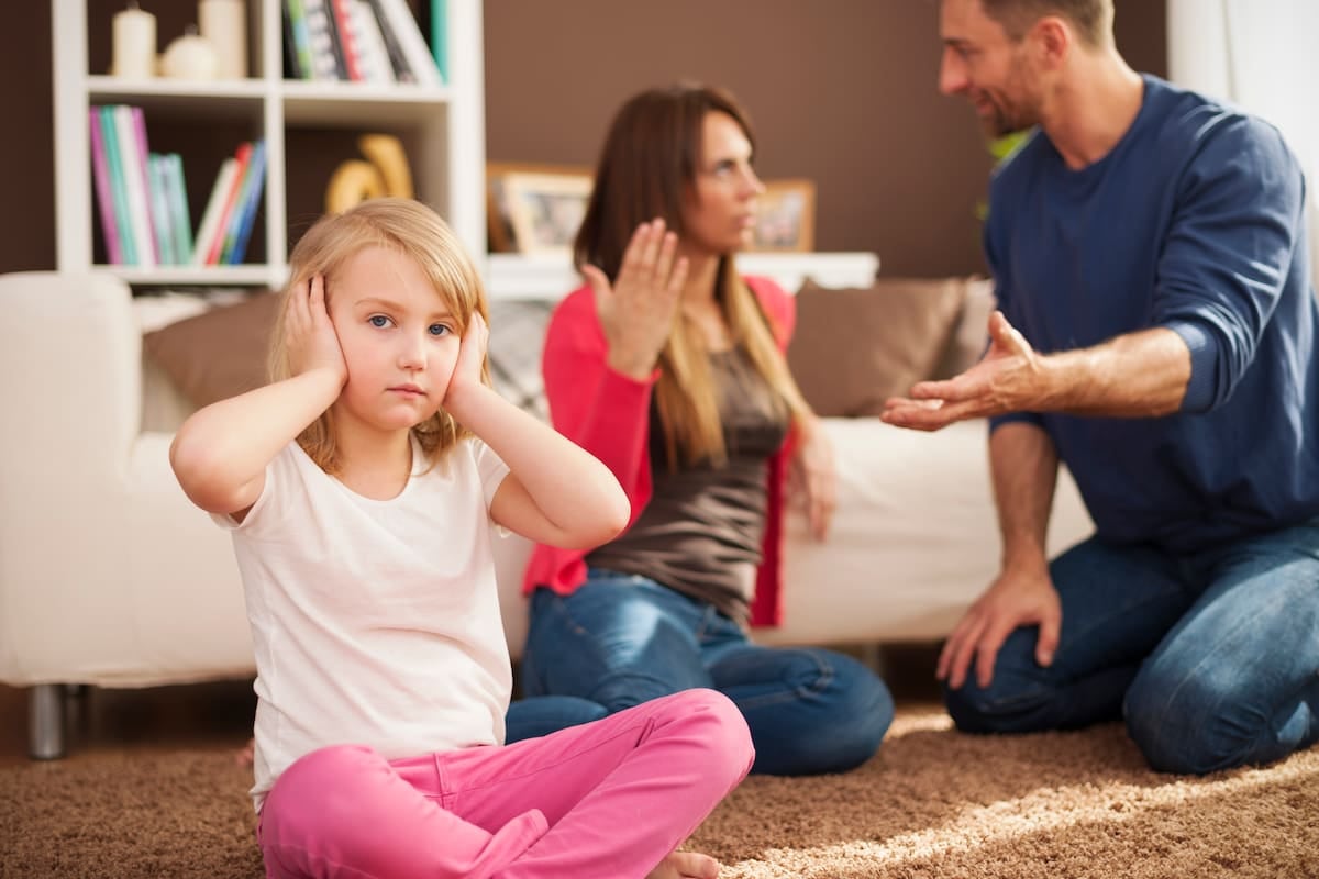 Cuando el alerta de la infancia sigue encendido en la vida adulta