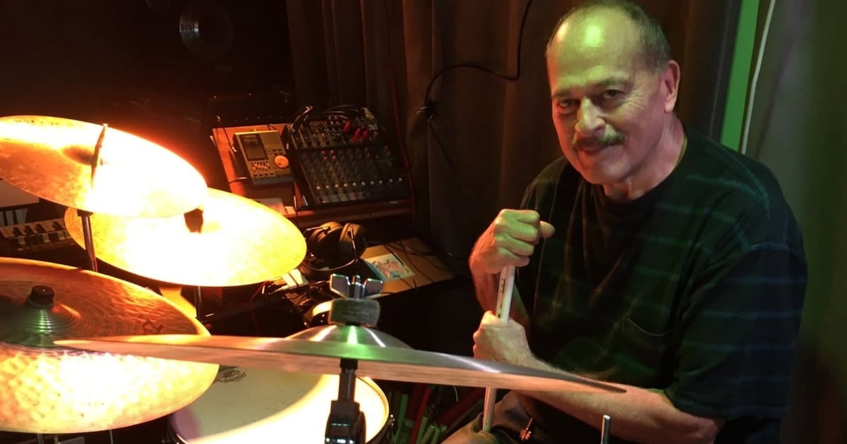 Murió Carlos Riganti, baterista founders de Alas yDHA